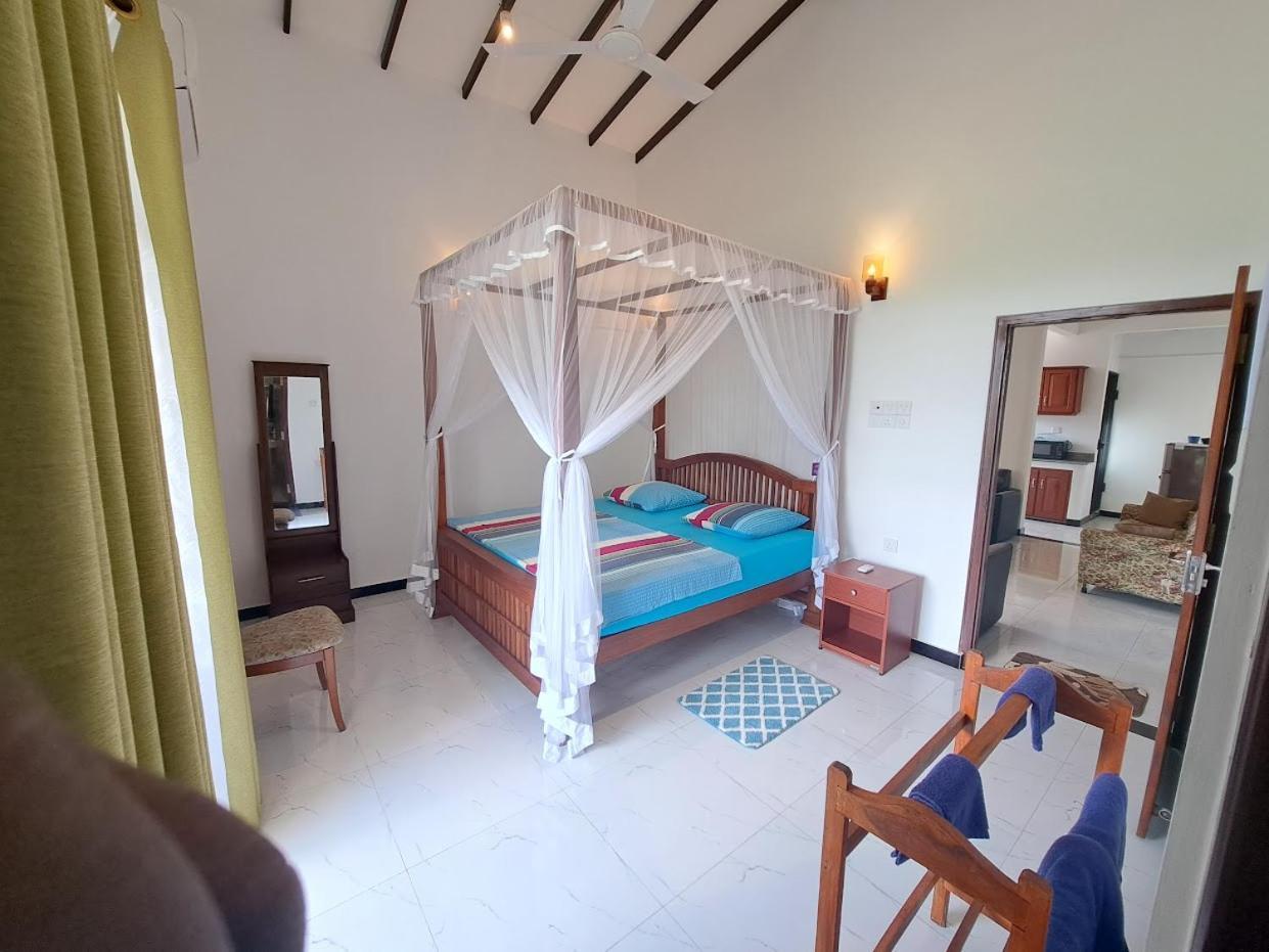 Villa 76 Weligama Exteriör bild